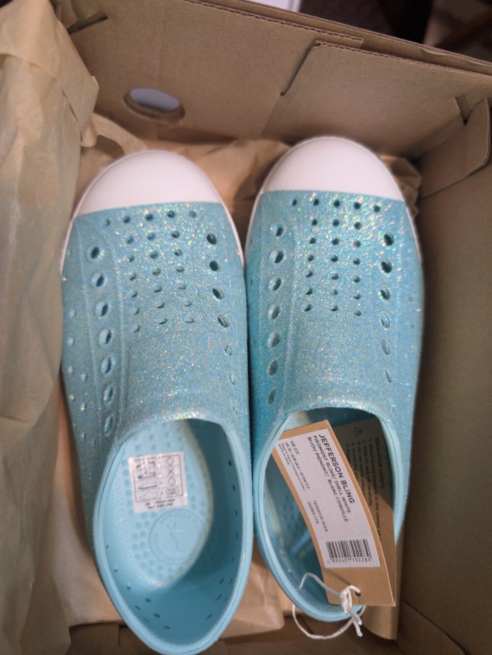 NEW Native Jefferson Bling Turquoise
